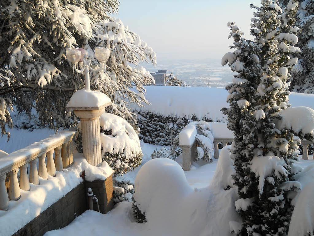 La Bastia Hotel & Resort Soriano nel Cimino Luaran gambar